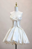Light Champagne A-line Sweetheart Neck Satin Short Homecoming Dress
