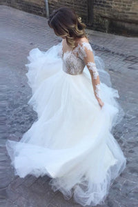 Romantic Ball Gown Long Sleeves Appliques Ivory Tulle Wedding Dress Bridal Gown PFW0113